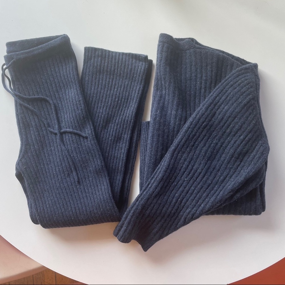 James Street Co ribbed sweater set. Pants and Cardigan. - Picture 4 of 6